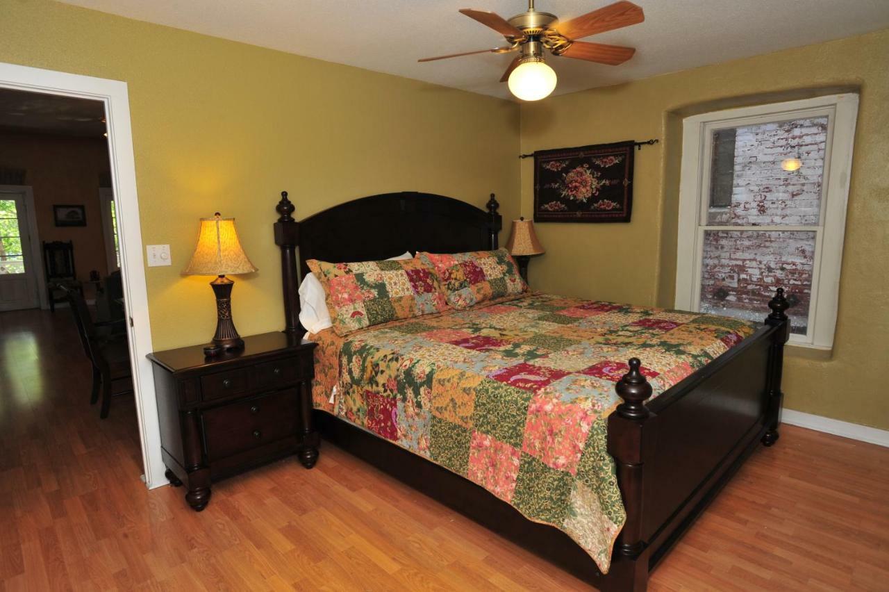Schmitz Bed & Breakfast New Braunfels Exterior foto